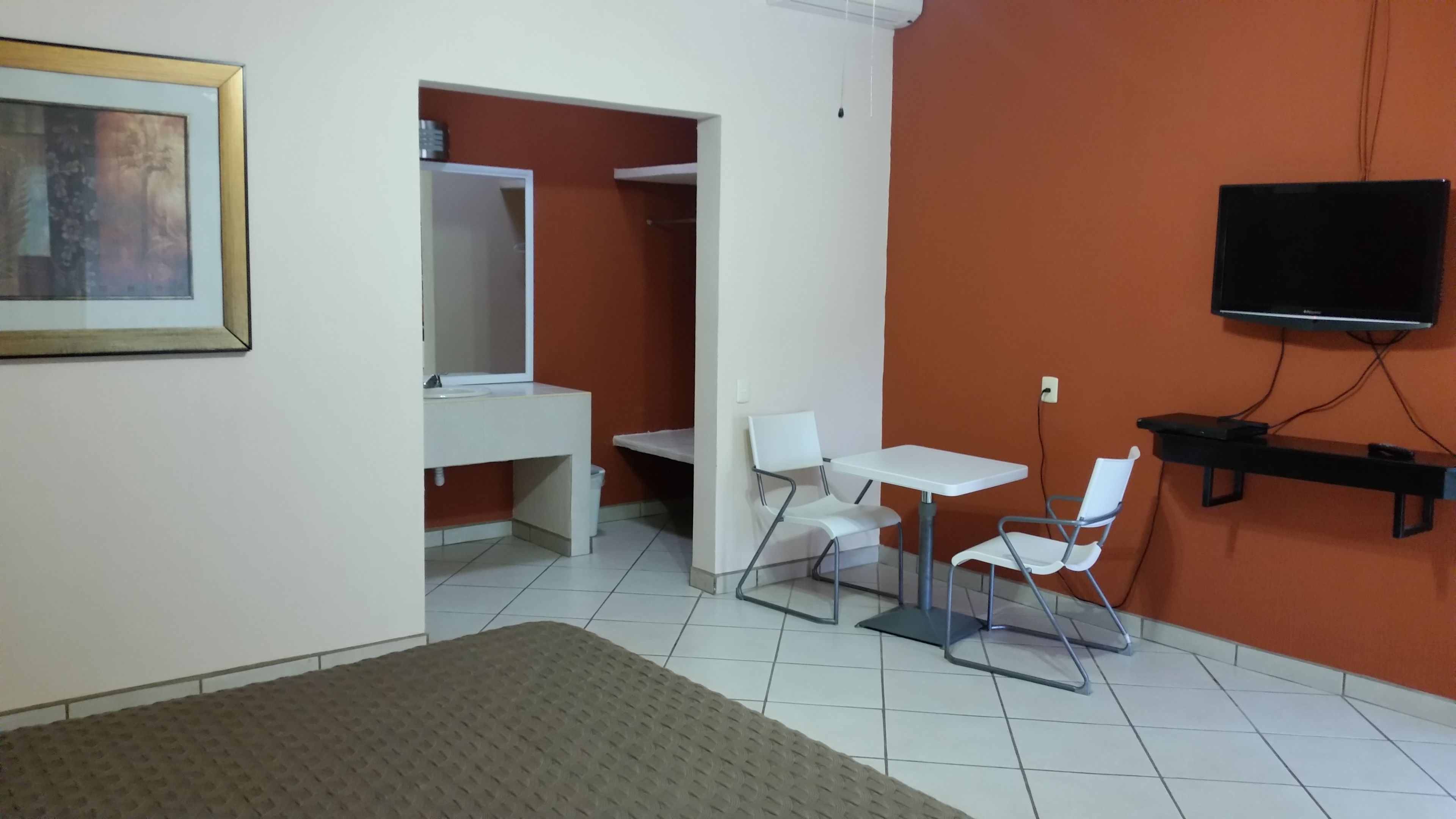 Minibar, két bảo mật tại phòng, trang trí khác biệt, màn/rèm cản sáng 