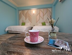 Phòng đôi Deluxe, 2 giường cỡ queen, không hút thuốc | Màn/rèm cản sáng, phòng cách âm, truy cập Internet không dây miễn phí