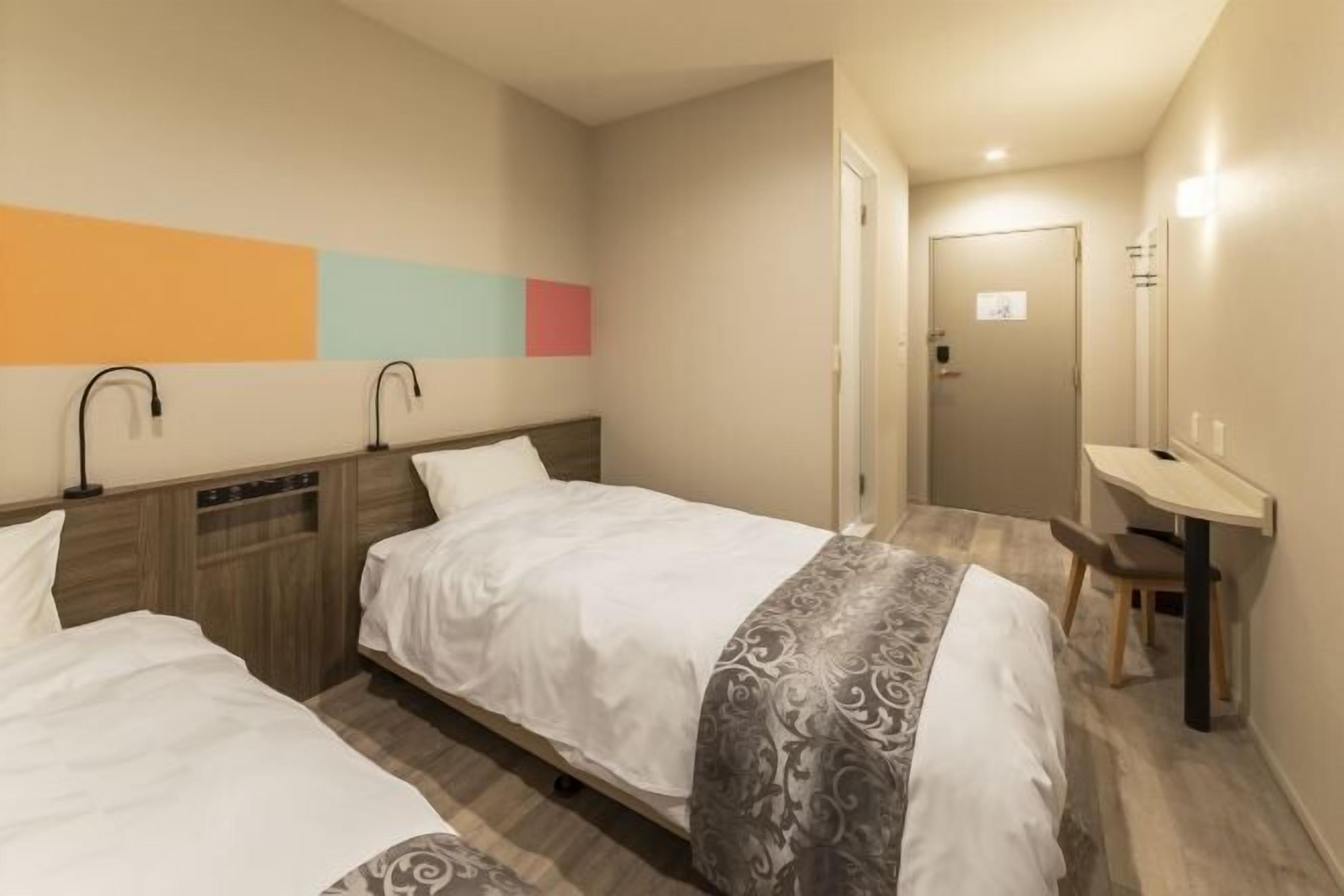 โต๊ะทำงาน, พื้นที่ทำงานแบบใช้แล็ปท็อป, เตารีด/โต๊ะรีดผ้า, Wi-Fi ฟรี