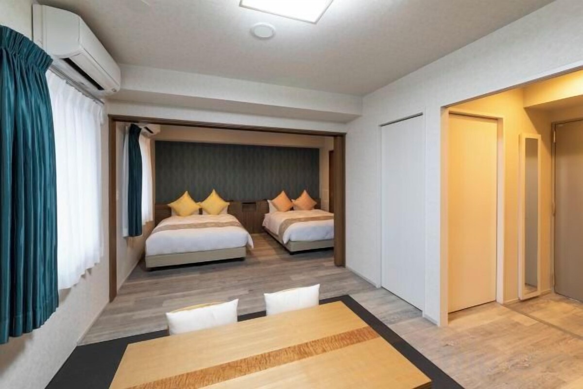Deluxe Japanese Western Style Room