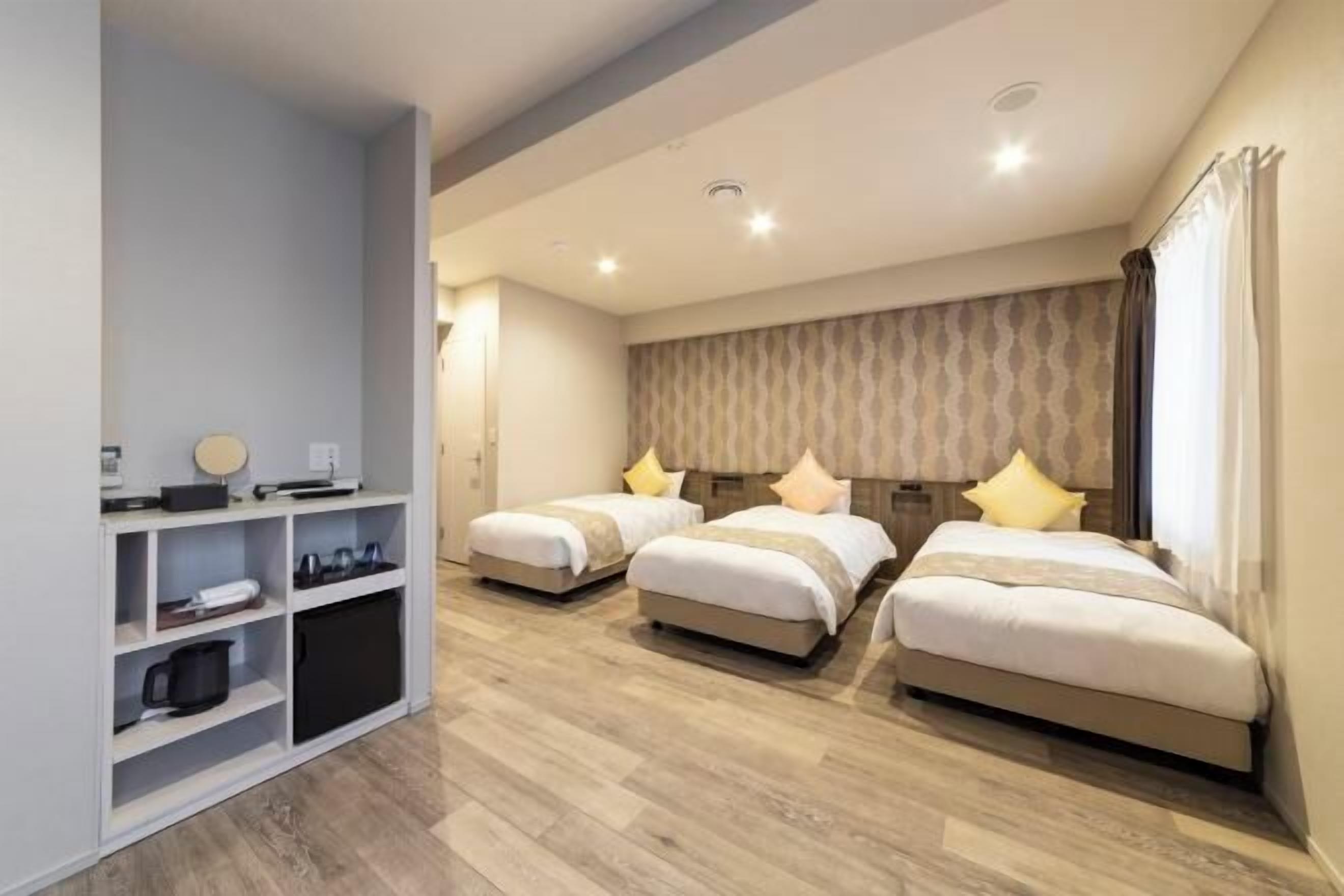 โต๊ะทำงาน, พื้นที่ทำงานแบบใช้แล็ปท็อป, เตารีด/โต๊ะรีดผ้า, Wi-Fi ฟรี