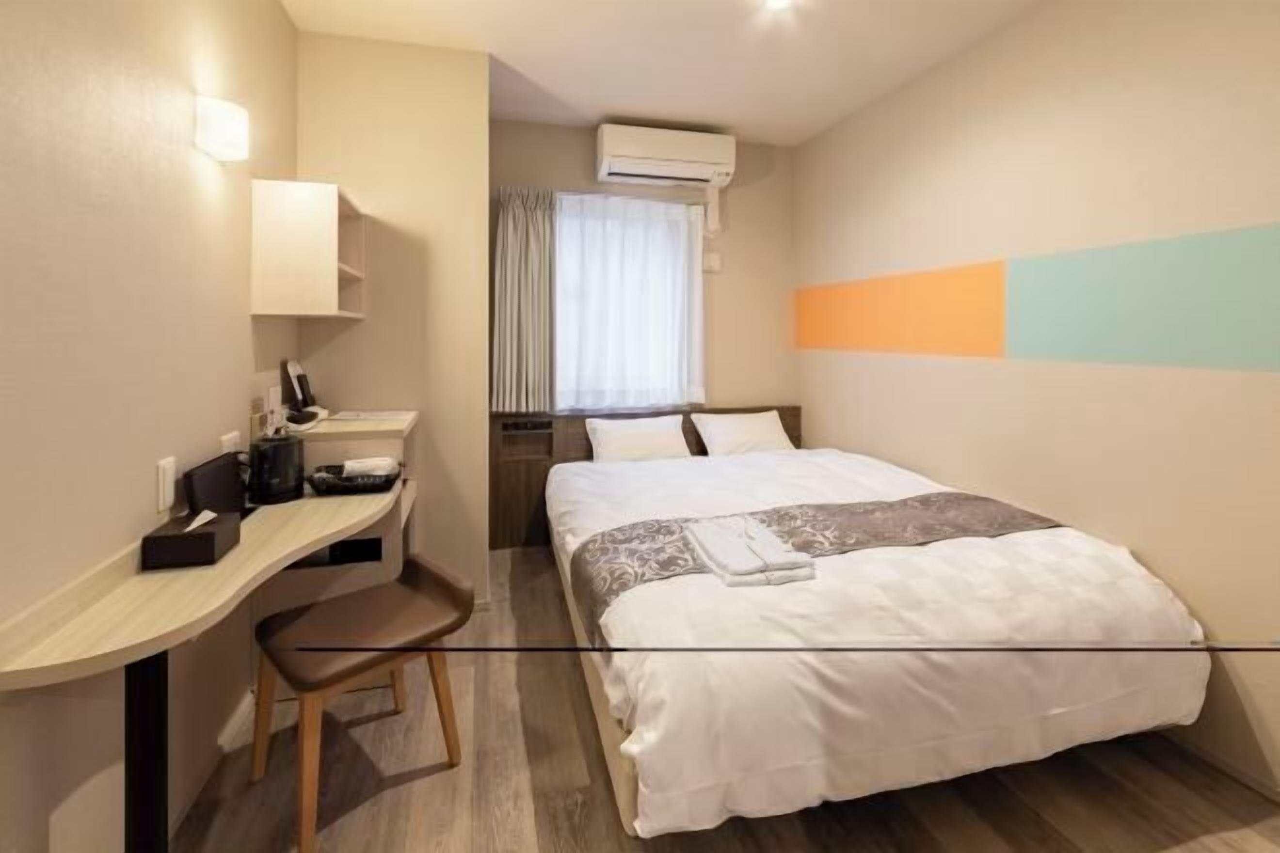 โต๊ะทำงาน, พื้นที่ทำงานแบบใช้แล็ปท็อป, เตารีด/โต๊ะรีดผ้า, Wi-Fi ฟรี