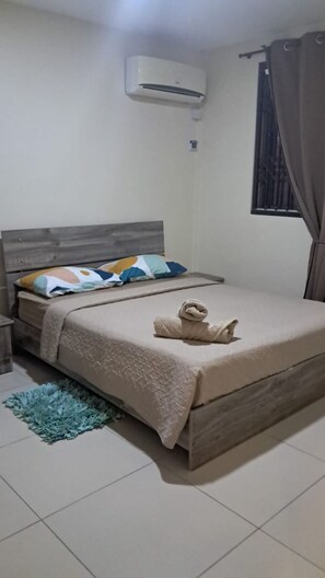 4 Schlafzimmer, Bügeleisen/Bügelbrett, Reisekinderbett, kostenloses WLAN