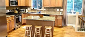 5 soverom SW Portland Charmer! Minutter til sentrum, 100% 5 stjerner