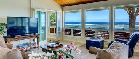 Smart-TV, Bücher, Musikbibliothek, Stereoanlage