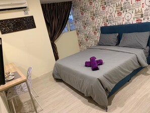 Superior Double Room | Meja, Wi-fi percuma, cadar katil 
