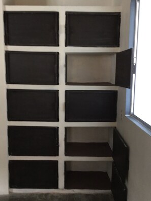 Basic Shared Dormitory, Mixed Dorm, Non Smoking, Mountain View | Living area