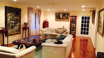 Sala de estar en el lobby