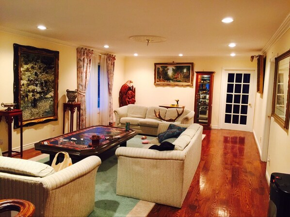 Sala de estar en el lobby