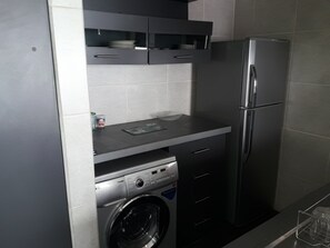 Interior - In the middle. In front of Mall and Teleferico. For families and businesses. (La Paz, Centro)