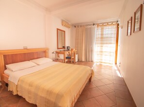 1 soveværelse, strygejern/strygebræt, internetforbindelse, sengetøj