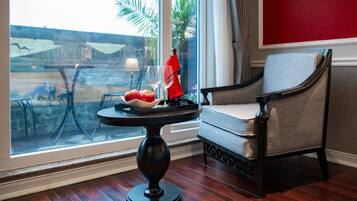 Junior Suite, Balcony | Minibar, in-room safe, desk, blackout drapes