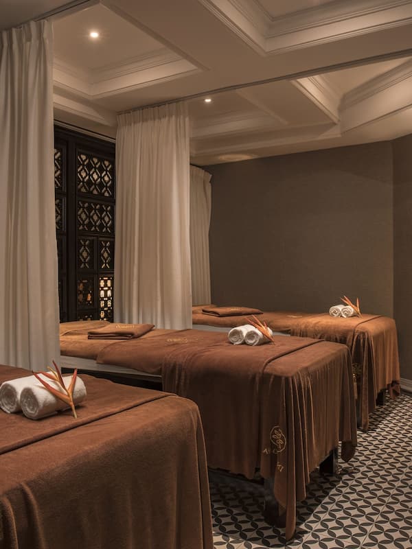 Sale per trattamenti di coppia, massaggi con le pietre calde