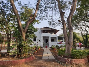 Exterior - 5 Acre 3BHK FarmStay @Karjat (Bhilvale)