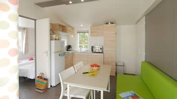 Mobile Home, 3 Bedrooms | Ruang tamu