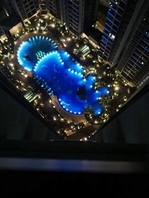 Outdoor pool - Luxury condo Atlantis Residence (Malacca City)