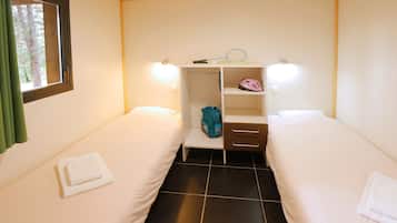 2 habitaciones, cunas gratuitas y ropa de cama