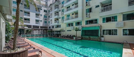 Apartament, 1 llit doble i sofà llit, no fumadors | Piscina | Piscina coberta i 2 piscines a l'aire lliure