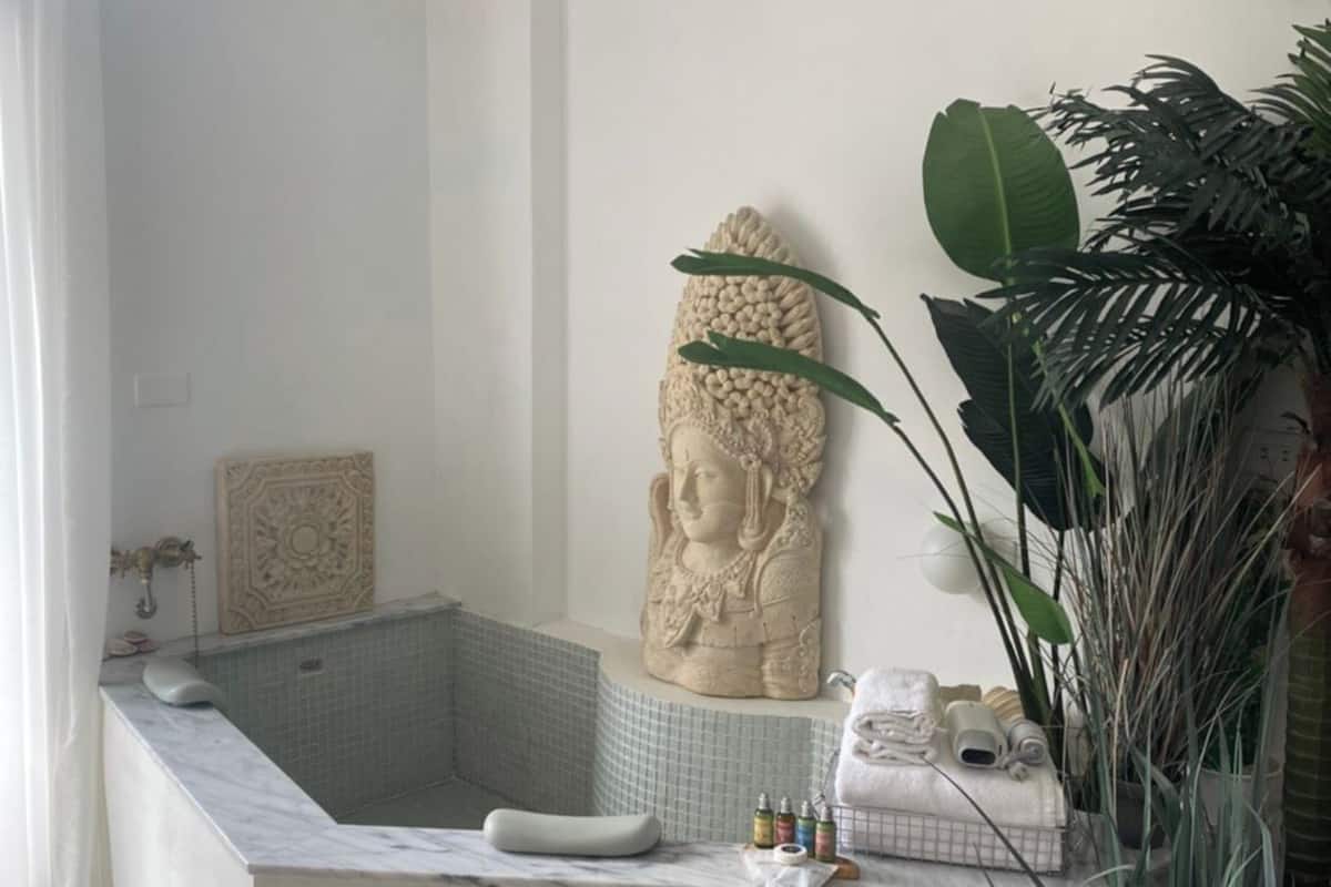Quarto casal conforto, sacada | Quartos à prova de som, Wi-Fi de cortesia, individualmente decorados