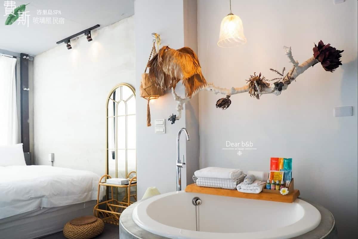 Habitación doble Deluxe, balcón | Decoración personalizada, muebles diferentes y insonorización
