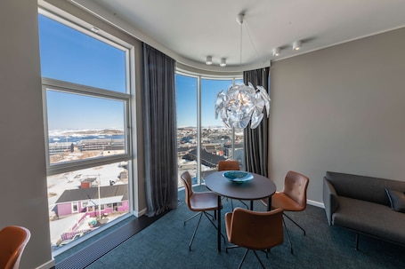 Suite, 2 Twin Beds, Non Smoking | In-room safe, desk, soundproofing, free cribs/infant beds