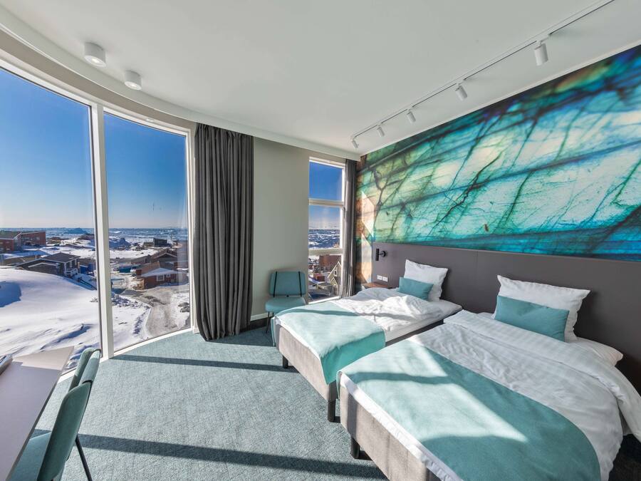 In-room safe, desk, soundproofing, free cribs/infant beds