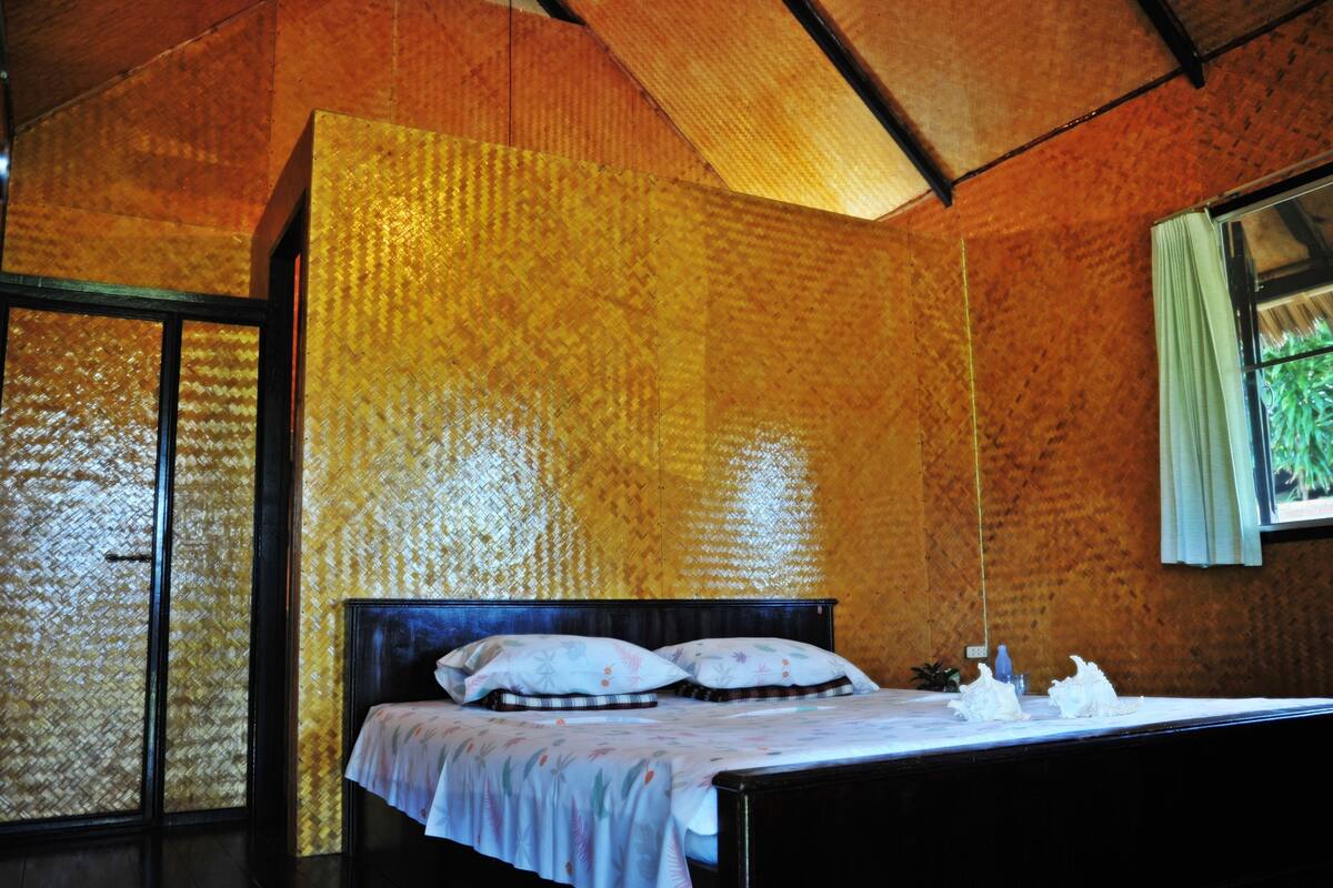 Standard Bungalow with Fan and room temperature shower | Nôi/giường cho trẻ sơ sinh (phụ phí), giường gấp/giường phụ (ph ụ phí) 