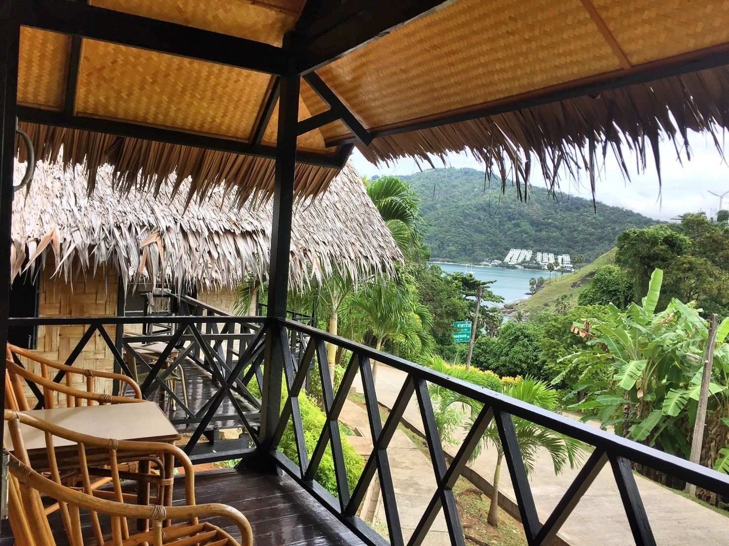 Standard Bungalow with Fan and room temperature shower | Terraza o patio