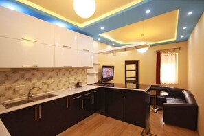 Luxury Apartment, Multiple Beds, Non Smoking, City View | Living area - Guest House Yerevan (Yerevan)