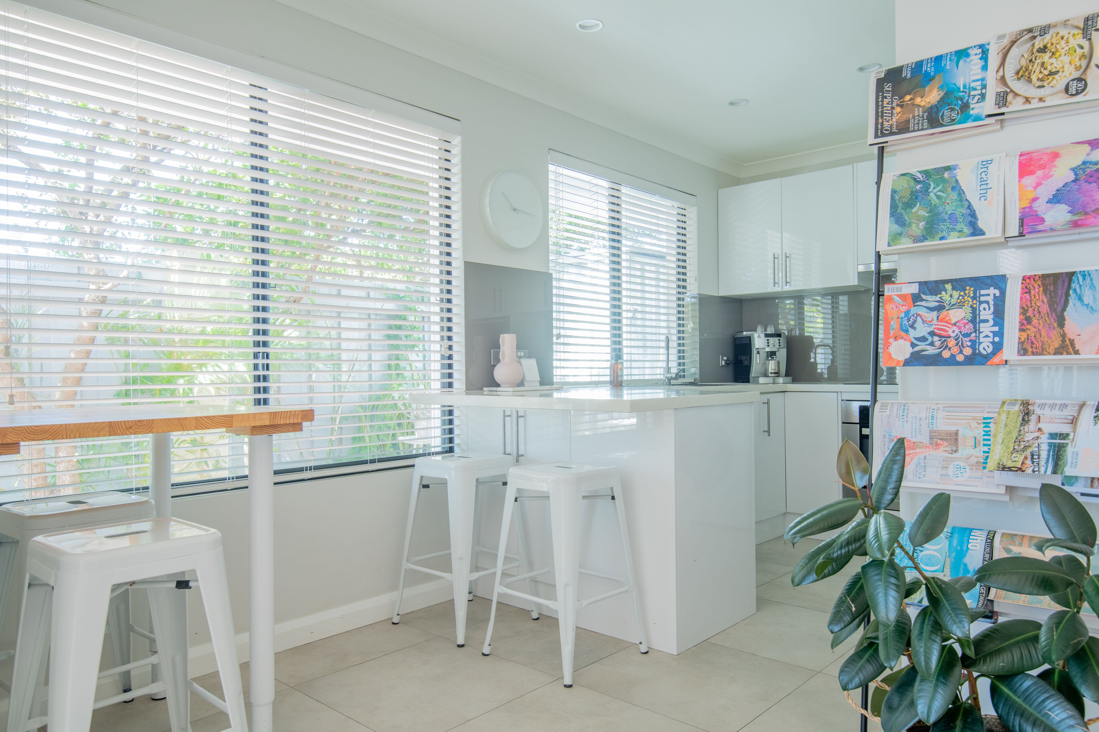 冰箱、微波炉、烤箱、炉灶