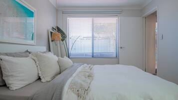 1 bedroom, desk, iron/ironing board, free WiFi