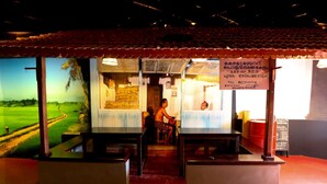 Tempat makan luar