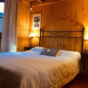 คลับเคบิน, 2 ห้องนอน | ผ้าม่านกันแสง, Wi-Fi ฟรี, ผ้าปูที่นอน