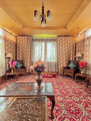 บริเวณนั่งเล่น