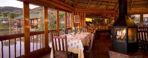 Daily English breakfast (ZAR 125 per person)