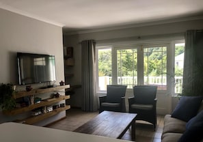 Appartement Luxe, 2 chambres | 2 chambres, bureau, chambres insonorisées, fer et planche à repasser