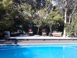 Free WiFi, bed sheets - Port House (Cape Town)