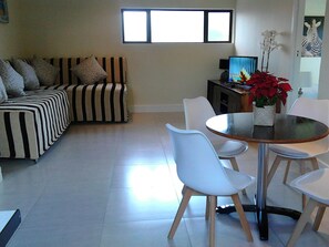 Deluxe Apartment, 1 Bedroom, Non Smoking | Free WiFi, bed sheets - Port House (Cape Town)