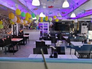 Restaurant - Kings Park Hotel (Dubai)