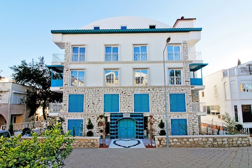 Dam Hotel Lara 