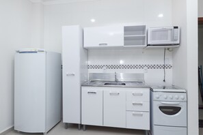 อพาร์ทเมนท์, เตียงใหญ่ 1 เตียง และโซฟาเบด, ปลอดบุหรี่ | ครัวส่วนตัว | ตู้เย็น, ไมโครเวฟ, เตาประกอบอาหาร, เครื่องครัว/จาน/ช้อนส้อม