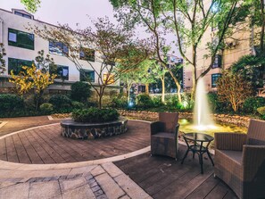 Garden - Atour Hotel Dufu's Thatched Cottage Chengdu (Chengdu)