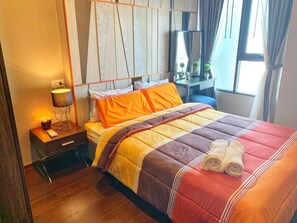 1 bedroom, premium bedding, individually decorated - C Ekkamai Boutique Condo (Bangkok)
