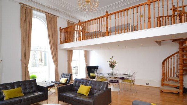 Luxury Apartment, Multiple Beds, Non Smoking, City View | Living room - Luxury Hyde Park (London)