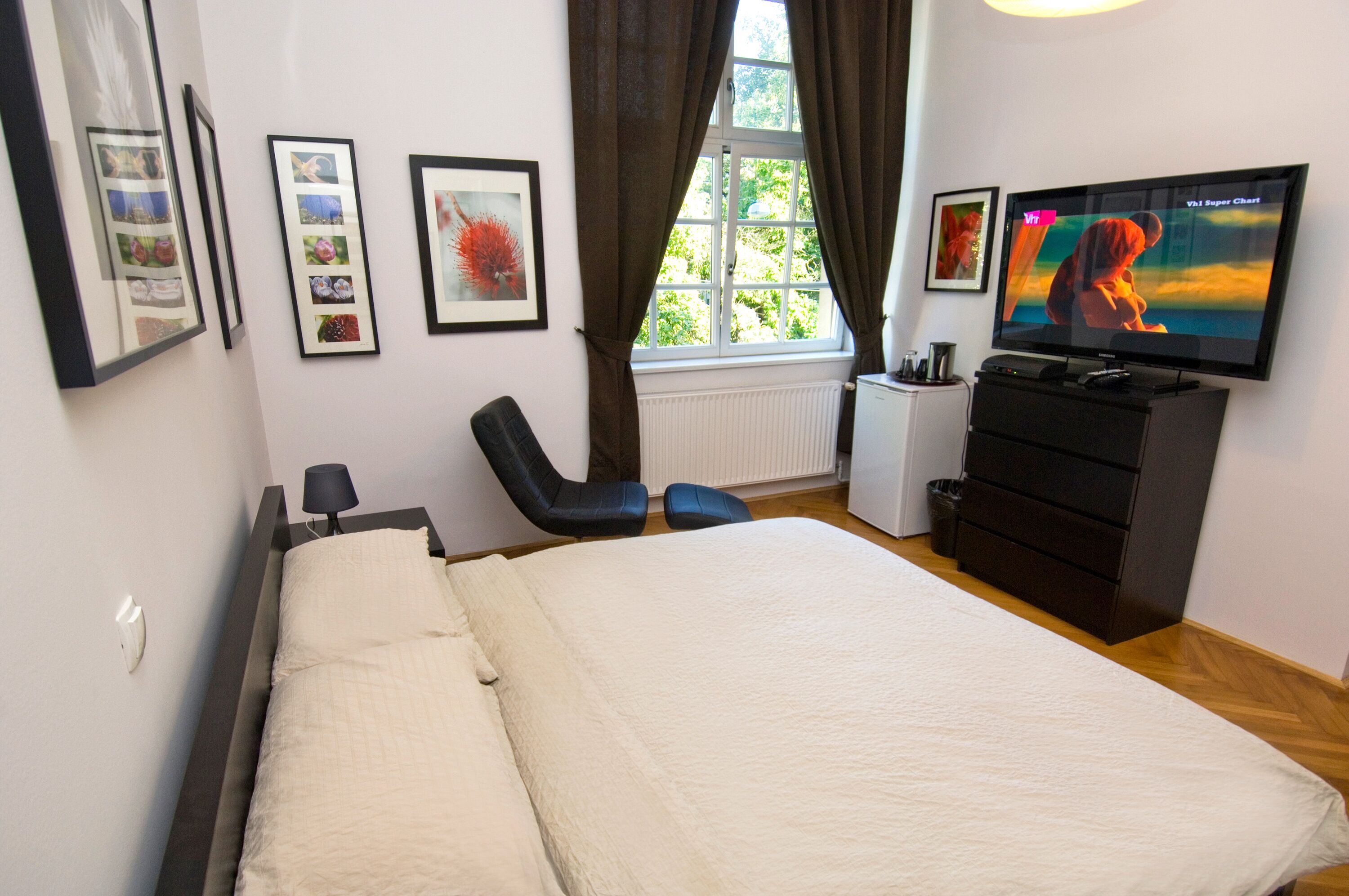 Foto - Urban Rooms--free parking--