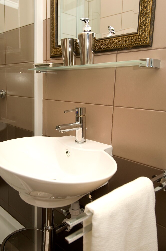 Galeria Rooms by null