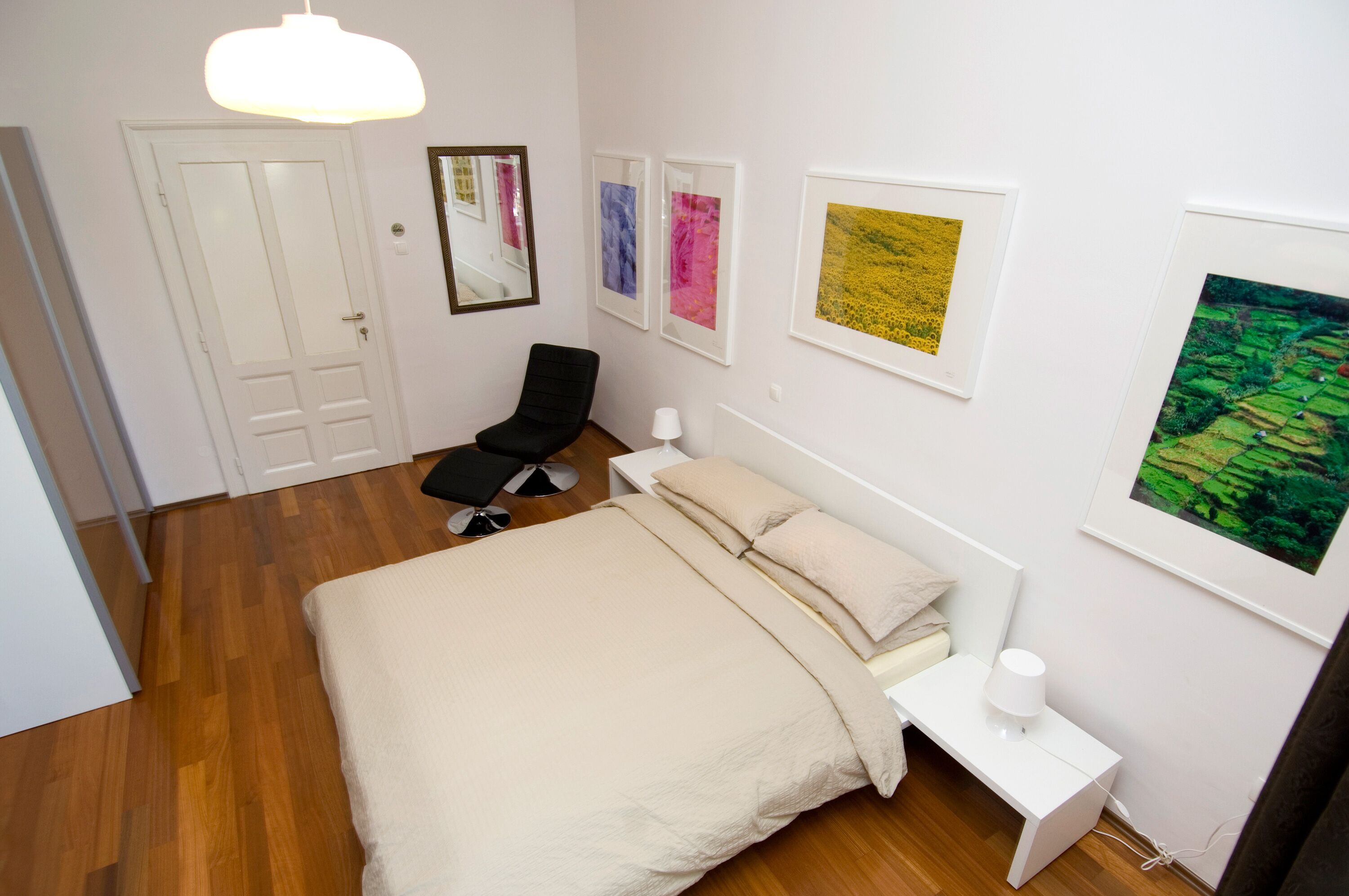 Foto - Urban Rooms--free parking--