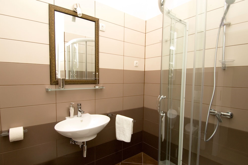 Galeria Rooms by null