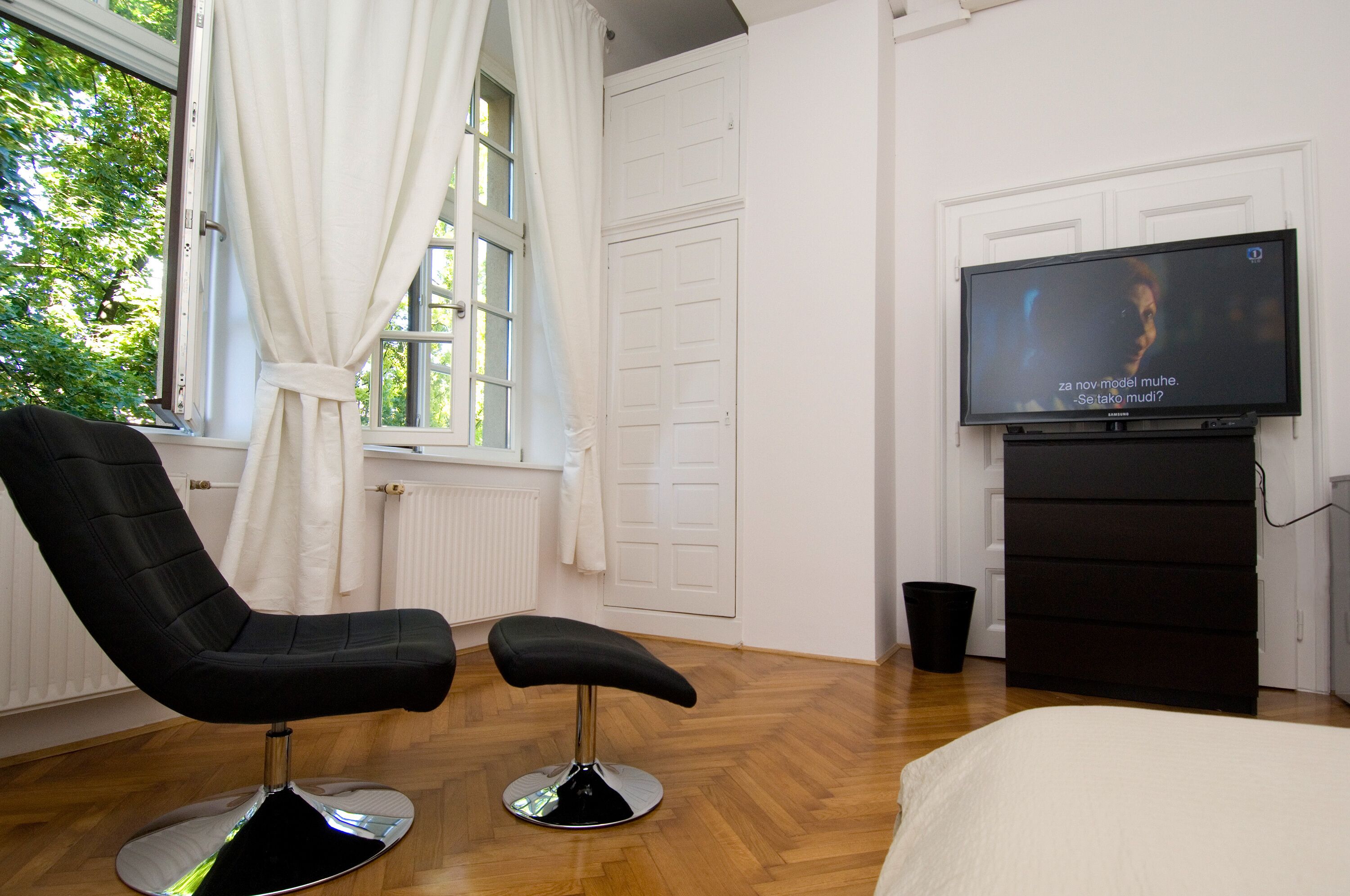 Foto - Urban Rooms--free parking--