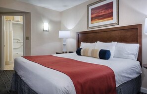 2 bedrooms, iron/ironing board, free WiFi, bed sheets - Weather-Proof 2026 MEMORIAL DAY in Newport - EZ2Book!  Guaranteed Dates! (Newport)